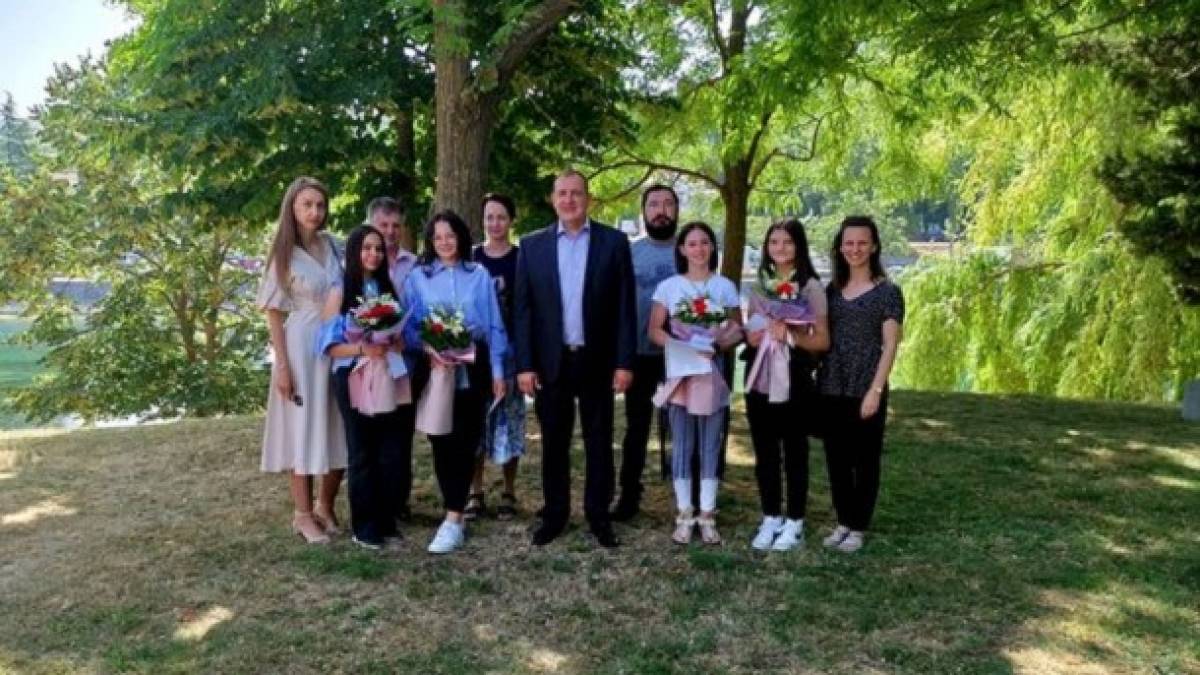 Gradonačelnik uručio nagrade najuspje&scaron;nijim triljskim osnovno&scaron;kolcima