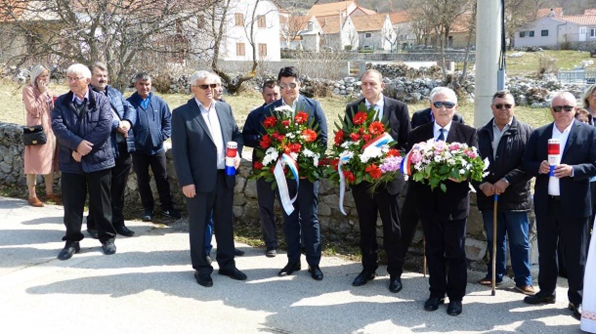 U Vo&scaron;tanima komemoracija za žrtve Vo&scaron;tana, Ljuti i Roža