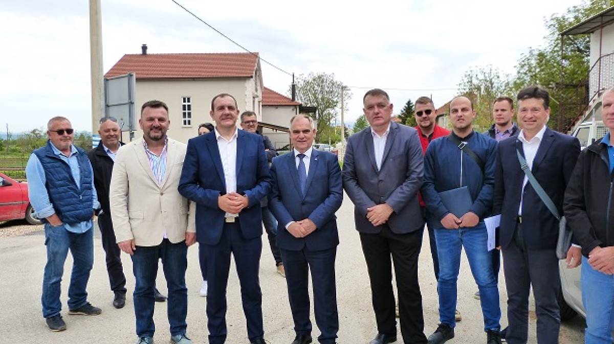Počeli radovi na izgradnji odvodnje i rekonstrukciji ceste u Grabu